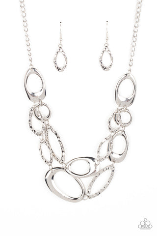 Paparazzi Game OVAL - Silver Necklace