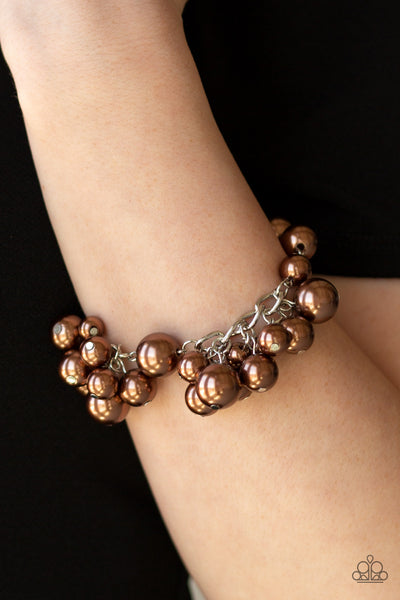 Paparazzi Girls In Pearls - Bracelet