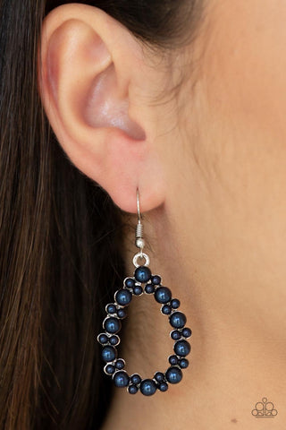 Paparazzi Pearl Spectacular - Blue Earrings