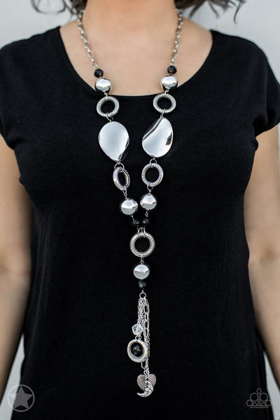 Paparazzi Total Eclipse Of the Heart-Silver Blockbuster Necklace
