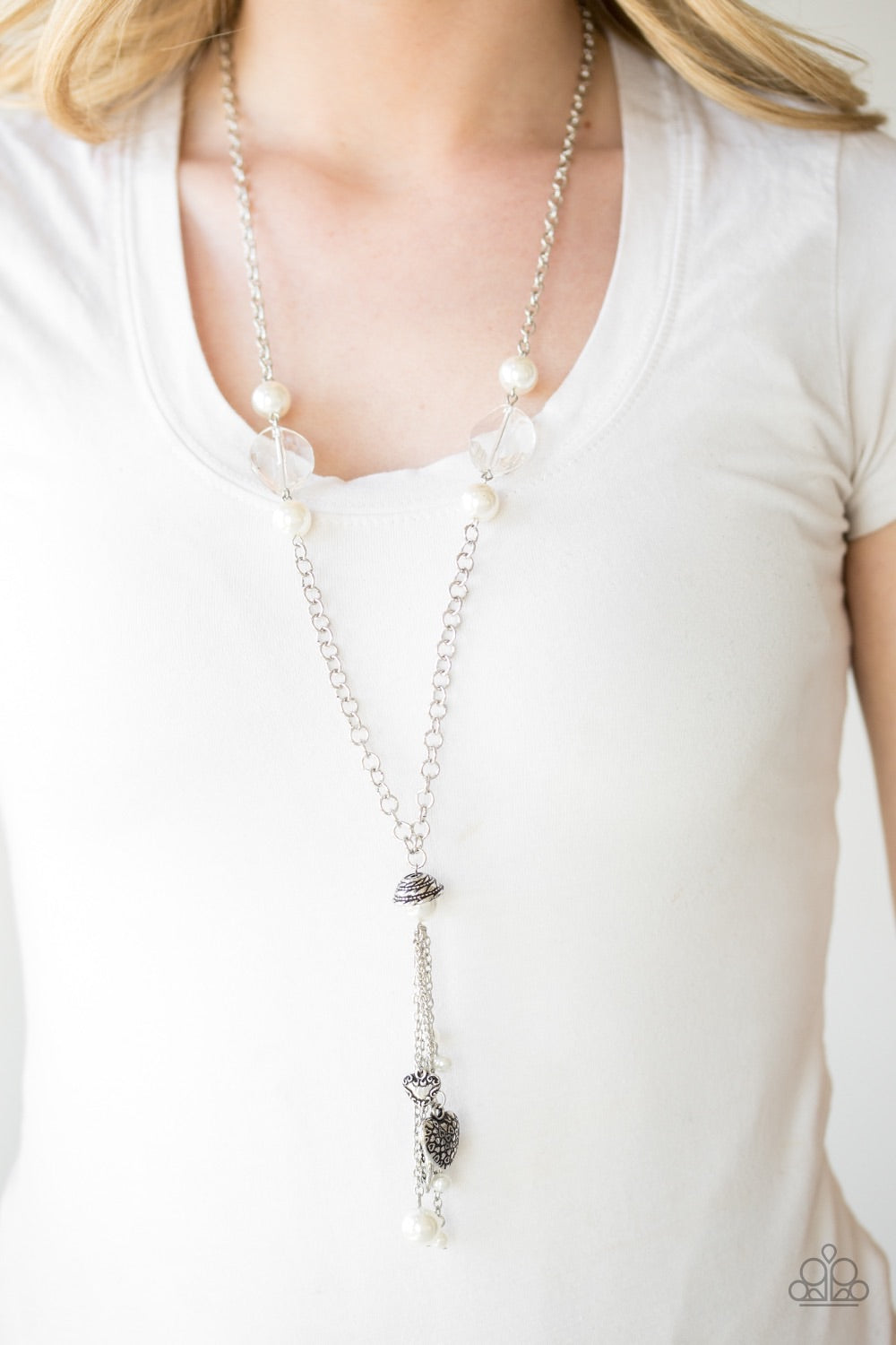 Paparazzi Heart-Stopping Harmony - White Necklace